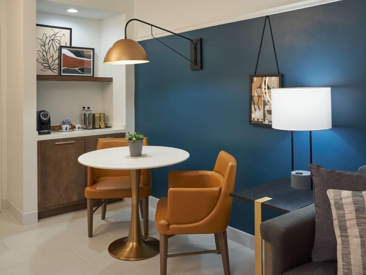 The Chifley Houston, Tapestry Collection By Hilton Hotel Bagian luar foto