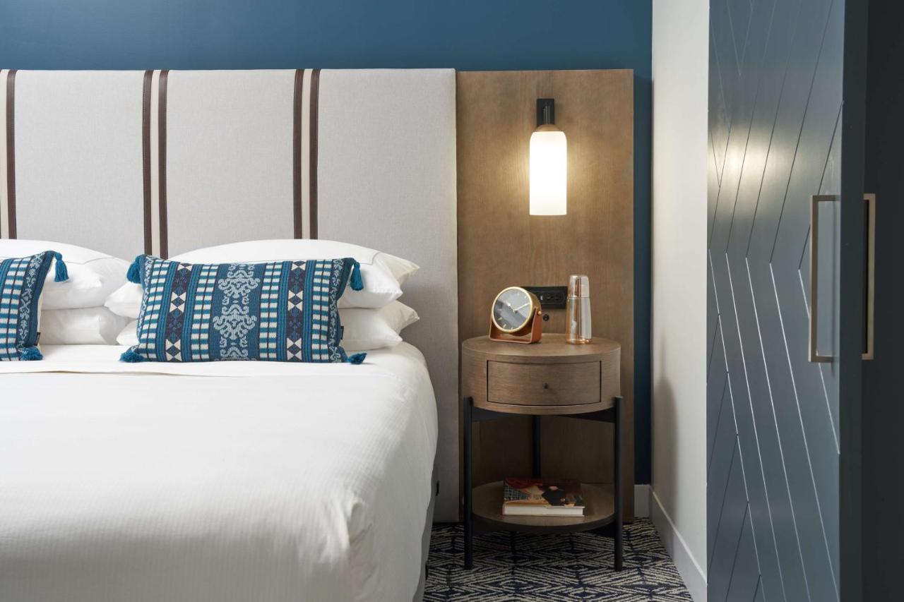 The Chifley Houston, Tapestry Collection By Hilton Hotel Bagian luar foto