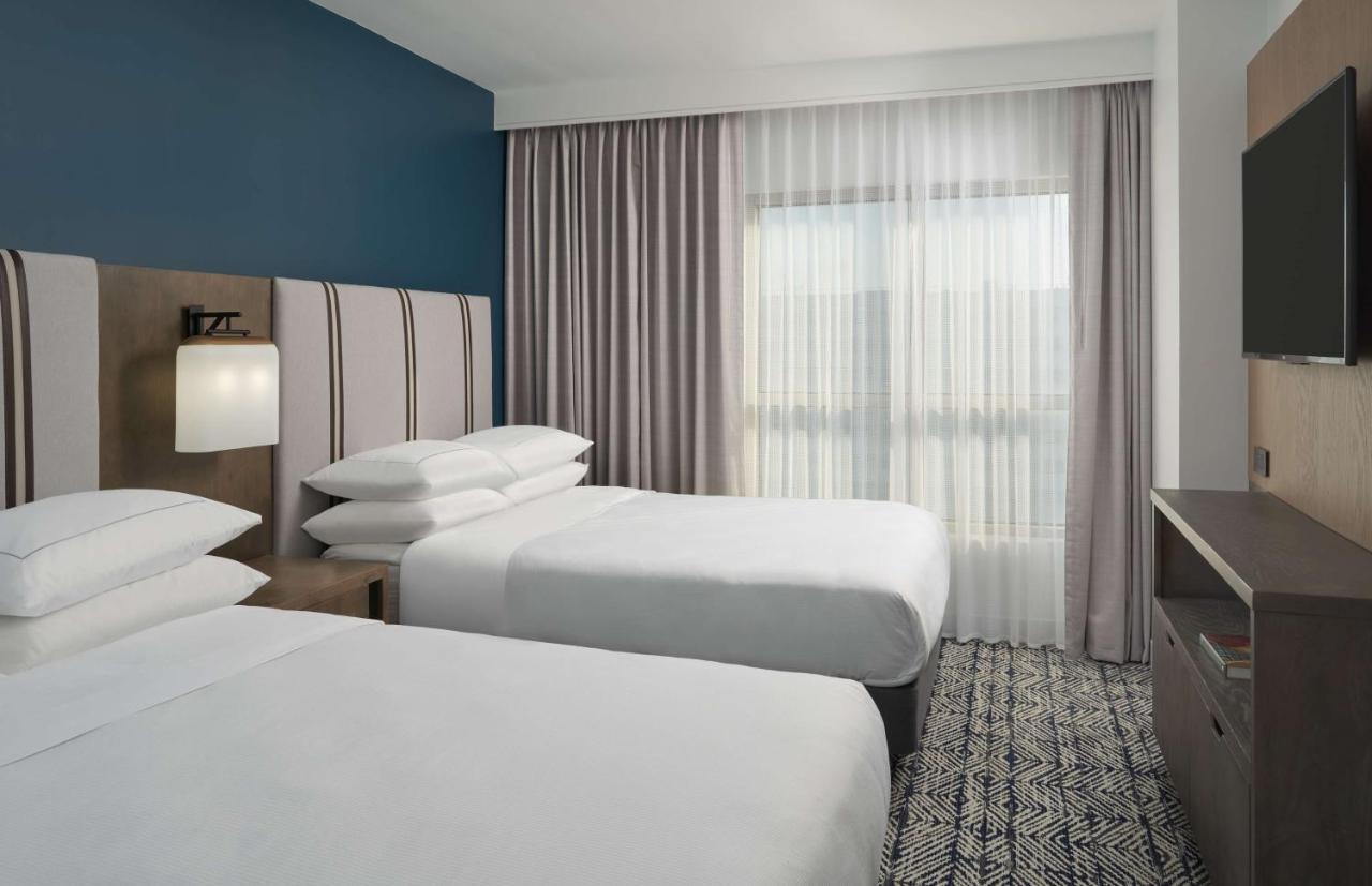 The Chifley Houston, Tapestry Collection By Hilton Hotel Bagian luar foto