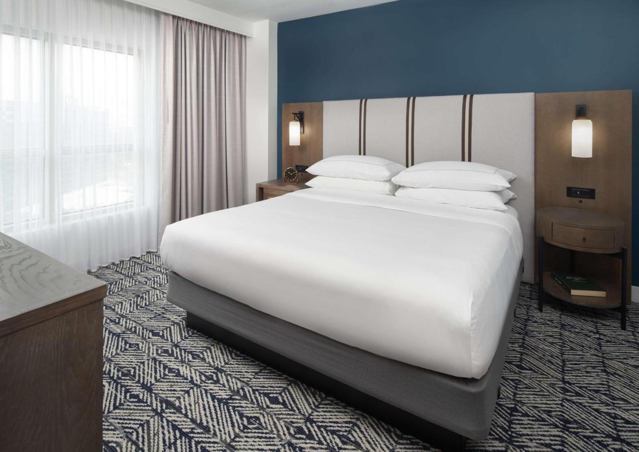 The Chifley Houston, Tapestry Collection By Hilton Hotel Bagian luar foto