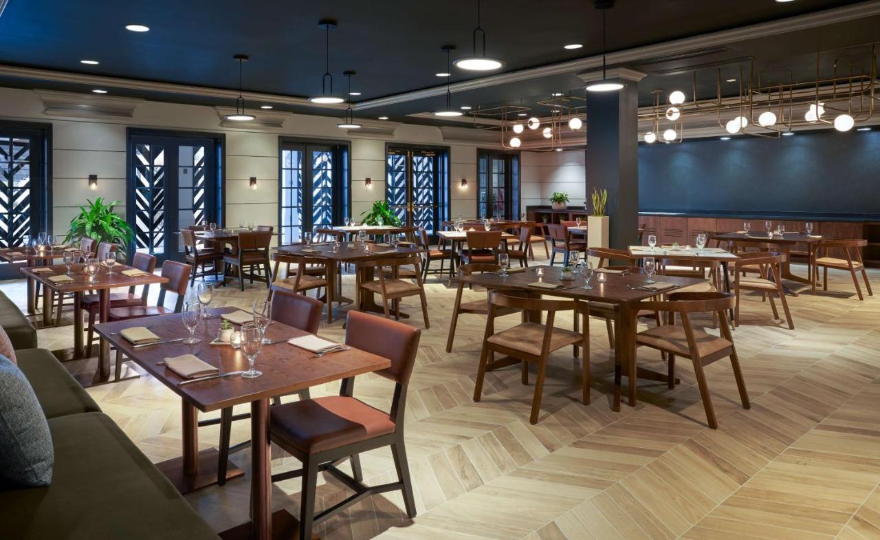 The Chifley Houston, Tapestry Collection By Hilton Hotel Bagian luar foto