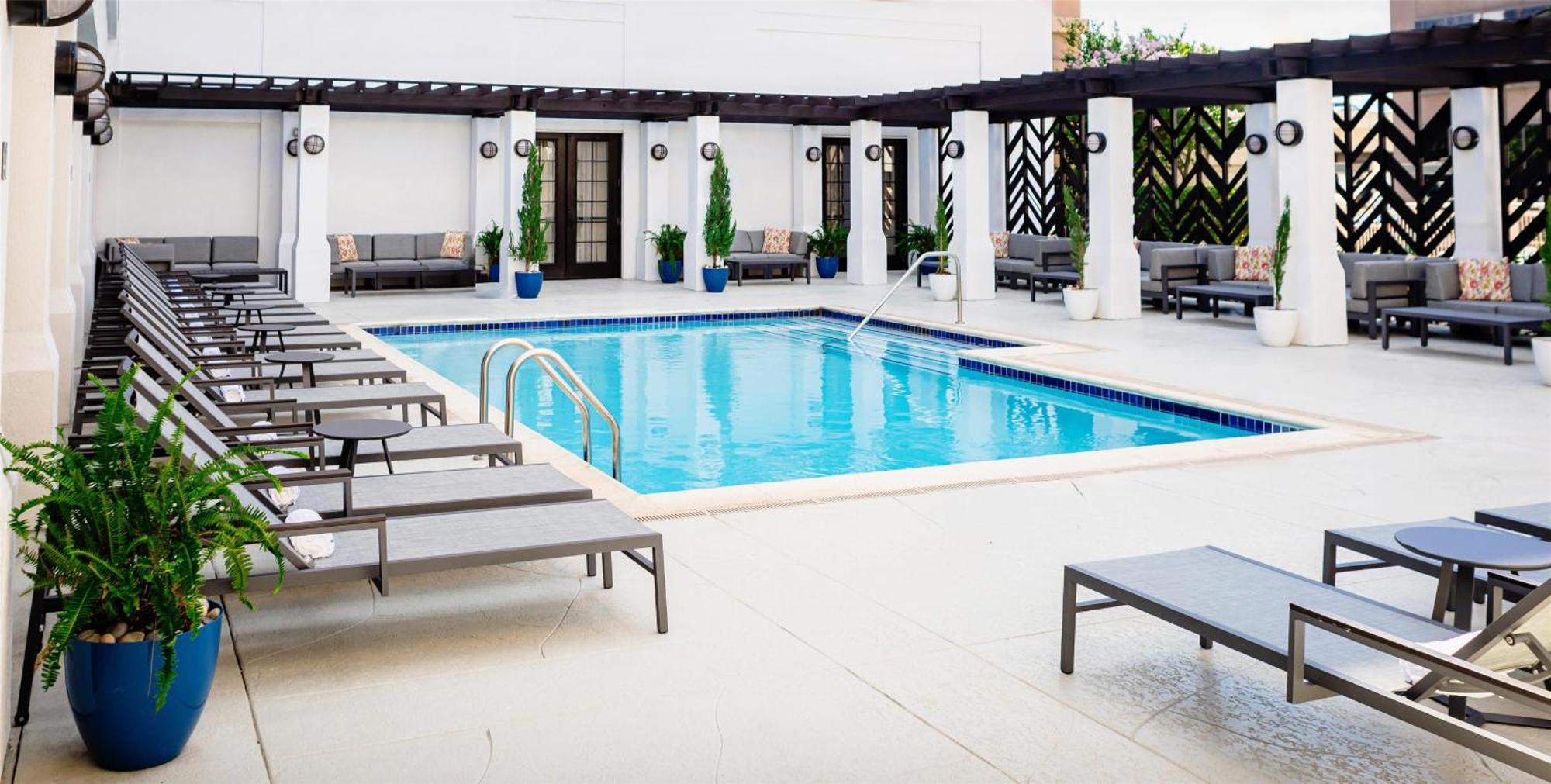 The Chifley Houston, Tapestry Collection By Hilton Hotel Bagian luar foto